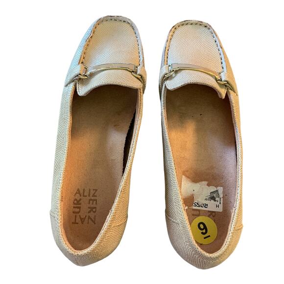 Naturalizer Slip On Sydney Loafer Beige Size 9 - Picture 7 of 8